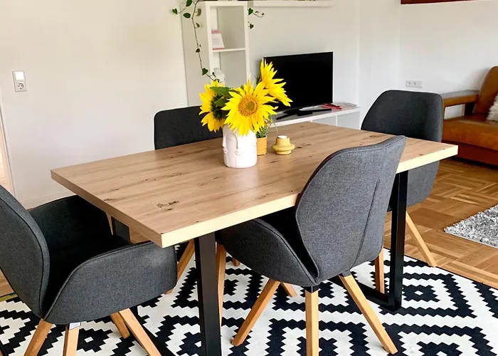 Schoene, Grosse Ferienwohnung Direkt Am Donauradweg & Keltenstadt Heuneburg