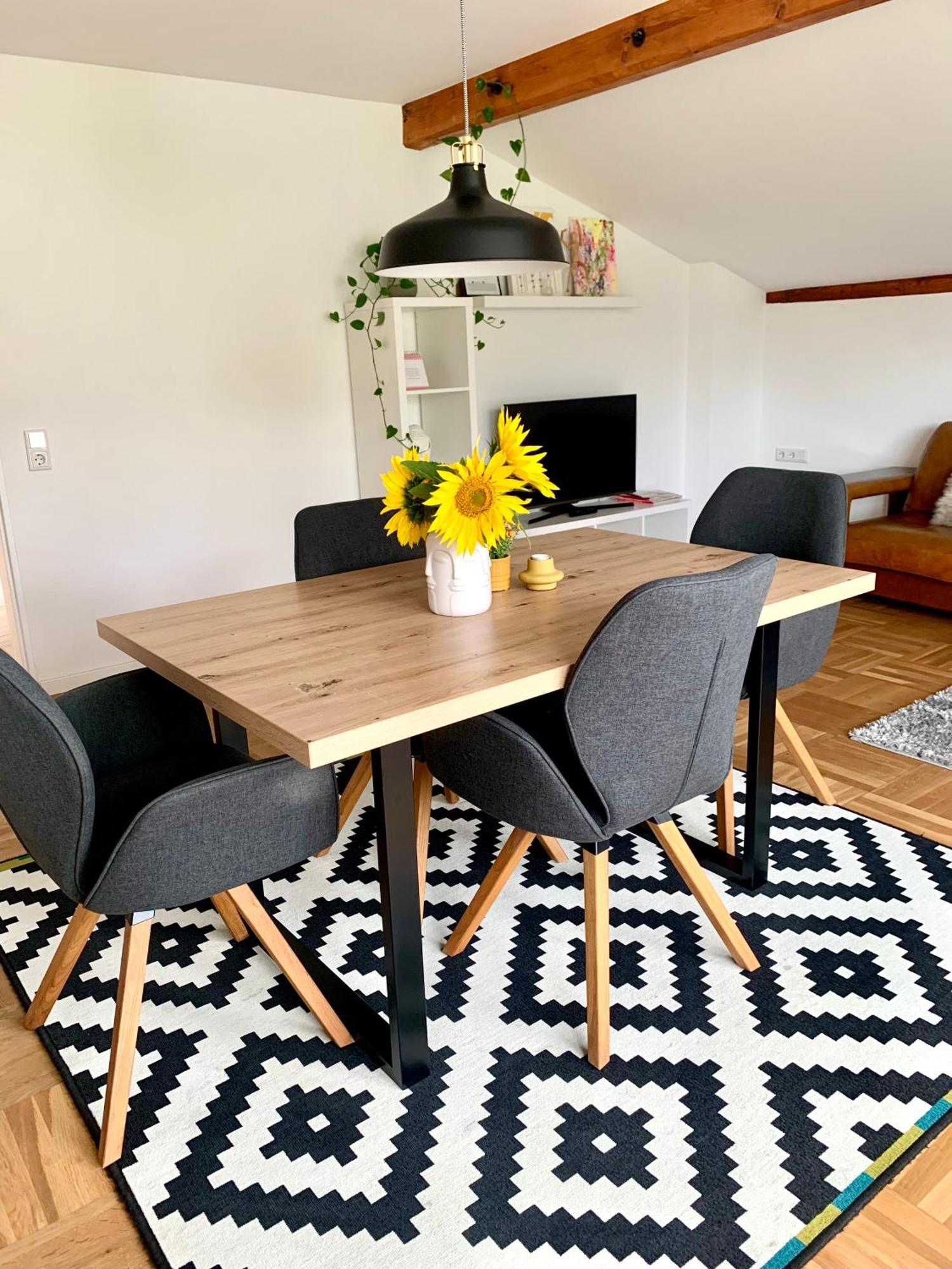Apartment Schoene, Grosse Direkt Am Donauradweg & Keltenstadt Heuneburg *